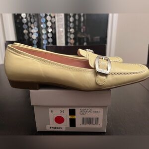 NEW Anne Klein Chartreuse Green Leather Loafers Shoes with Buckle Women’s Size 8